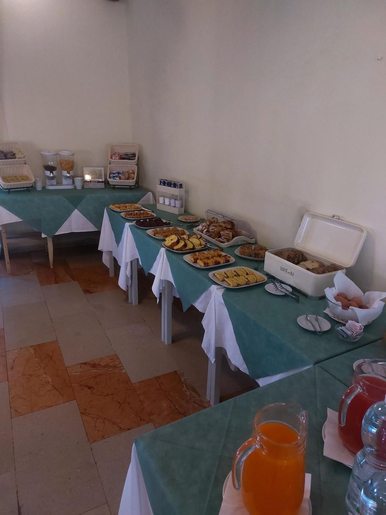 Hotel Laurin Lido di Camaiore Extérieur photo